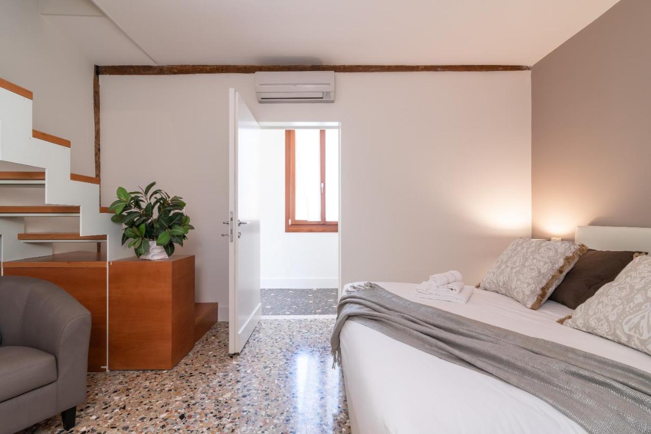 Casanova Deluxe Apartment By Wonderful Italy เวนิส ภายนอก รูปภาพ