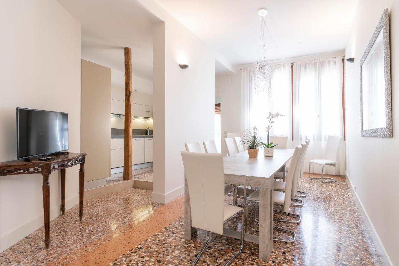 Casanova Deluxe Apartment By Wonderful Italy เวนิส ภายนอก รูปภาพ