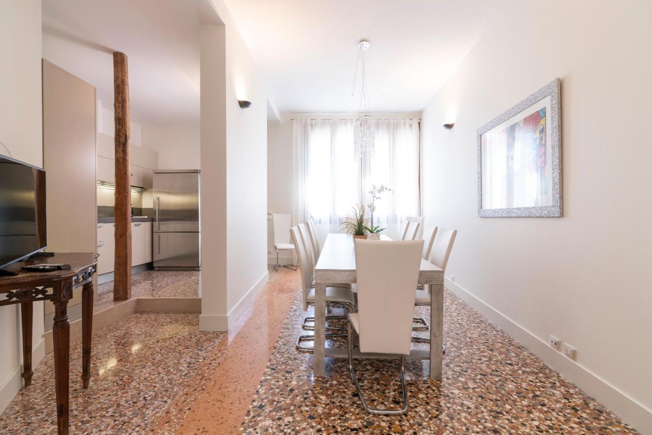 Casanova Deluxe Apartment By Wonderful Italy เวนิส ภายนอก รูปภาพ