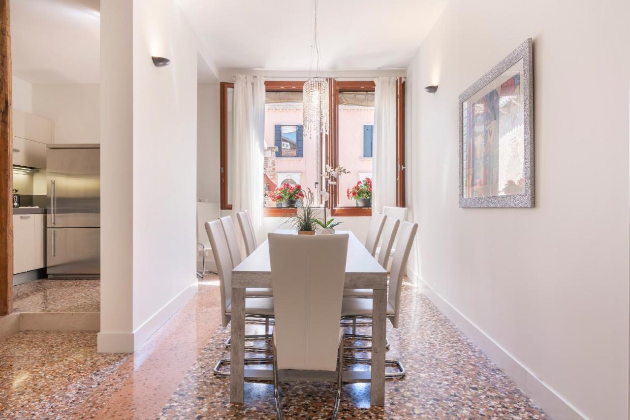 Casanova Deluxe Apartment By Wonderful Italy เวนิส ภายนอก รูปภาพ