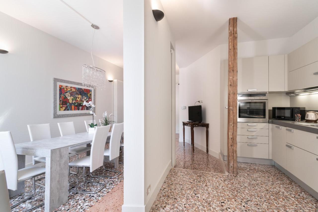 Casanova Deluxe Apartment By Wonderful Italy เวนิส ภายนอก รูปภาพ